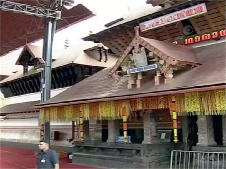काफी अमीरहै गुरुवायूर मंदिरः बैंक में हैं 1,737 करोड़ रुपए