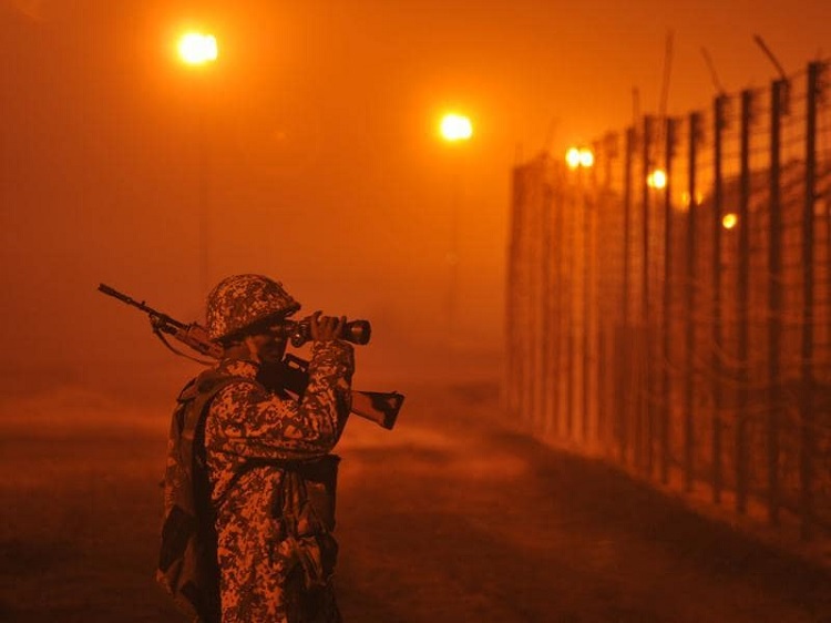पाक रेंजर्स के कब्जे में BSF जवान : कोहरे के कारण जीरो लाइन नहीं देख पाया था