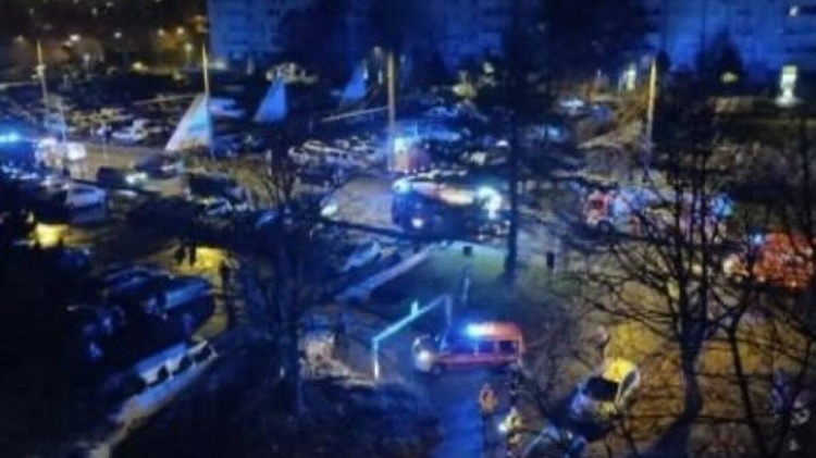 France : फ्रांस की रिहायशी इमारत में भीषण आग, 5 बच्चों समेत दस की मौत