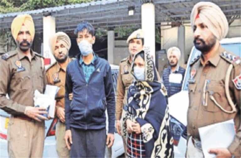 लुधियाना : आर्केस्ट्रा वाली लड़की ने जीरकपुर से आधी रात को बुक की टैक्सी, लुधियाना आ कर ड्राइवर को लूटा