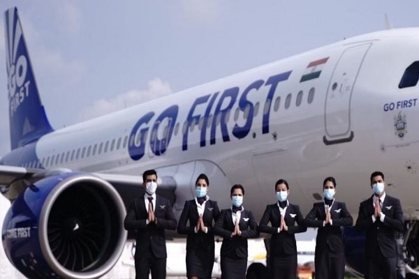 अब यह गो फस्र्ट की फ्लाइट में क्या हो गया…