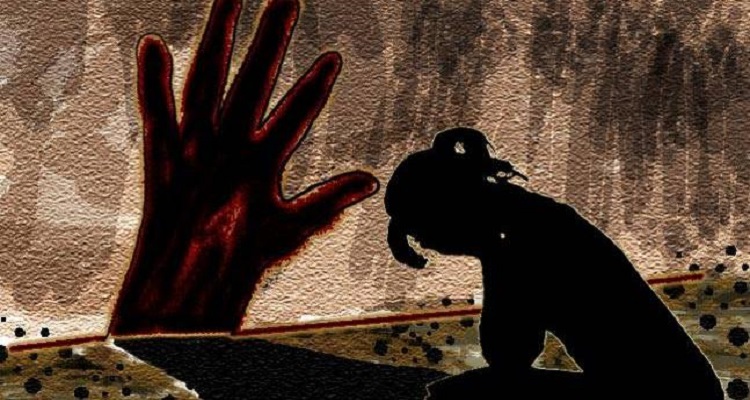 अधेड़ ने किया14 साल की नाबालिग के साथ रेप, शोर मचाने पर भागा आरोपी, पुलिस ने दबोचा