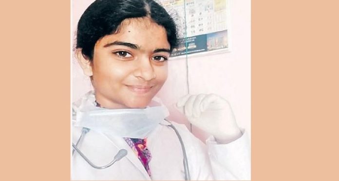 अमेरिका में मेडिकल की पढ़ाई कर रही भारतीय छात्रा की कार में गैस लीक होने से हुई मौत