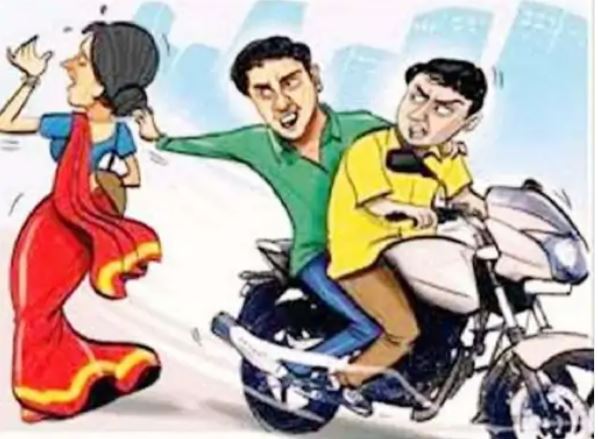 जालंधर के पॉश एरिया में महिला से लूट:पति संग मार्केट जा रही थी, बाइक सवार लुटेरों ने कान से झपटी बालियां