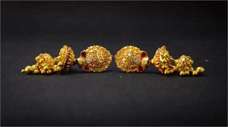 शादियोंं के सीजन आते ही एक माह में 2780 रुपये महंगा हुआ सोना, जानिए आज की क़ीमतें