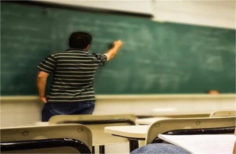 पंजाब के School में Math’s Teacher की शर्मनाक हरकत, मचा बवाल