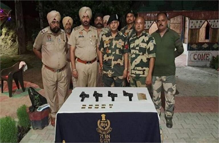 खतरनाक हथियारों का जखीरा भारत-पाक सीमा पर बरामद,  सर्च अभियान जारी